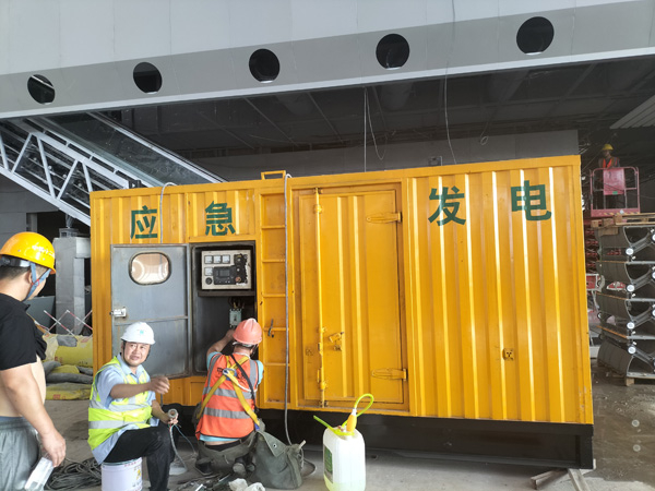 绥江怎样判断空气滤清器是否需要更换？